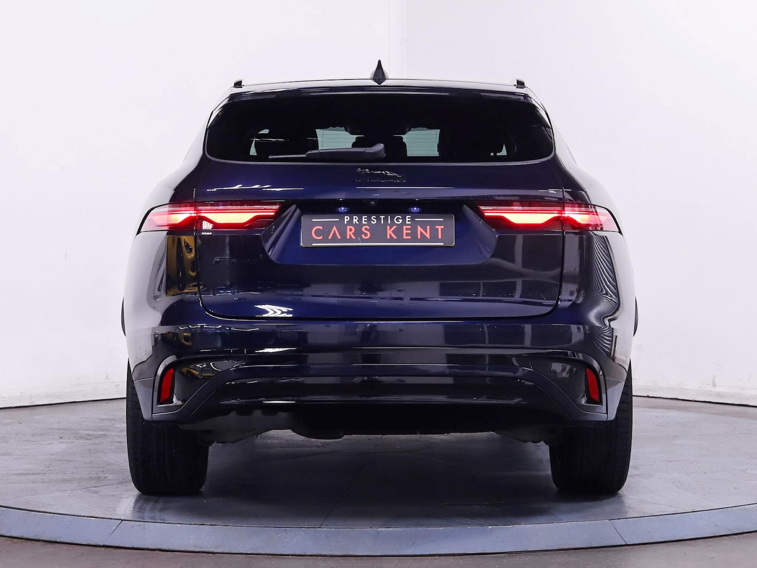 Used Jaguar F-Pace 2022 for sale - 76361382: Photo 11