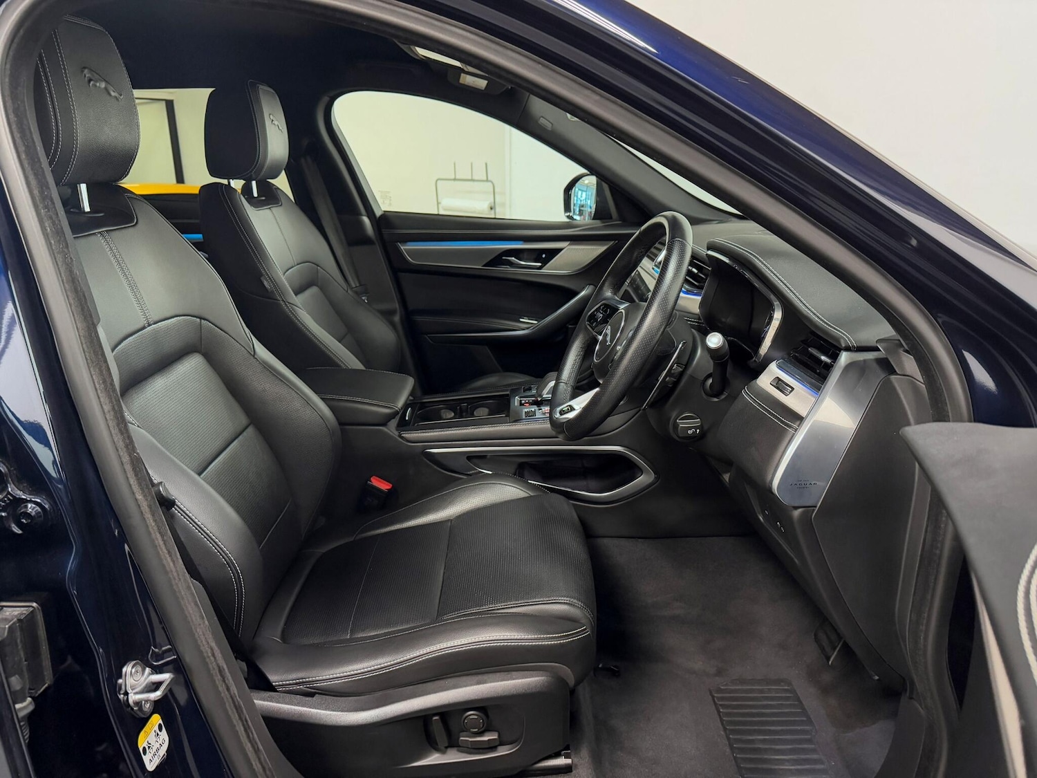 Used Jaguar F-Pace 2022 for sale - 76361382: Photo 21