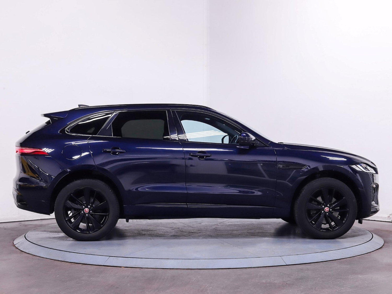 Used Jaguar F-Pace 2022 for sale - 76361382: Photo 8