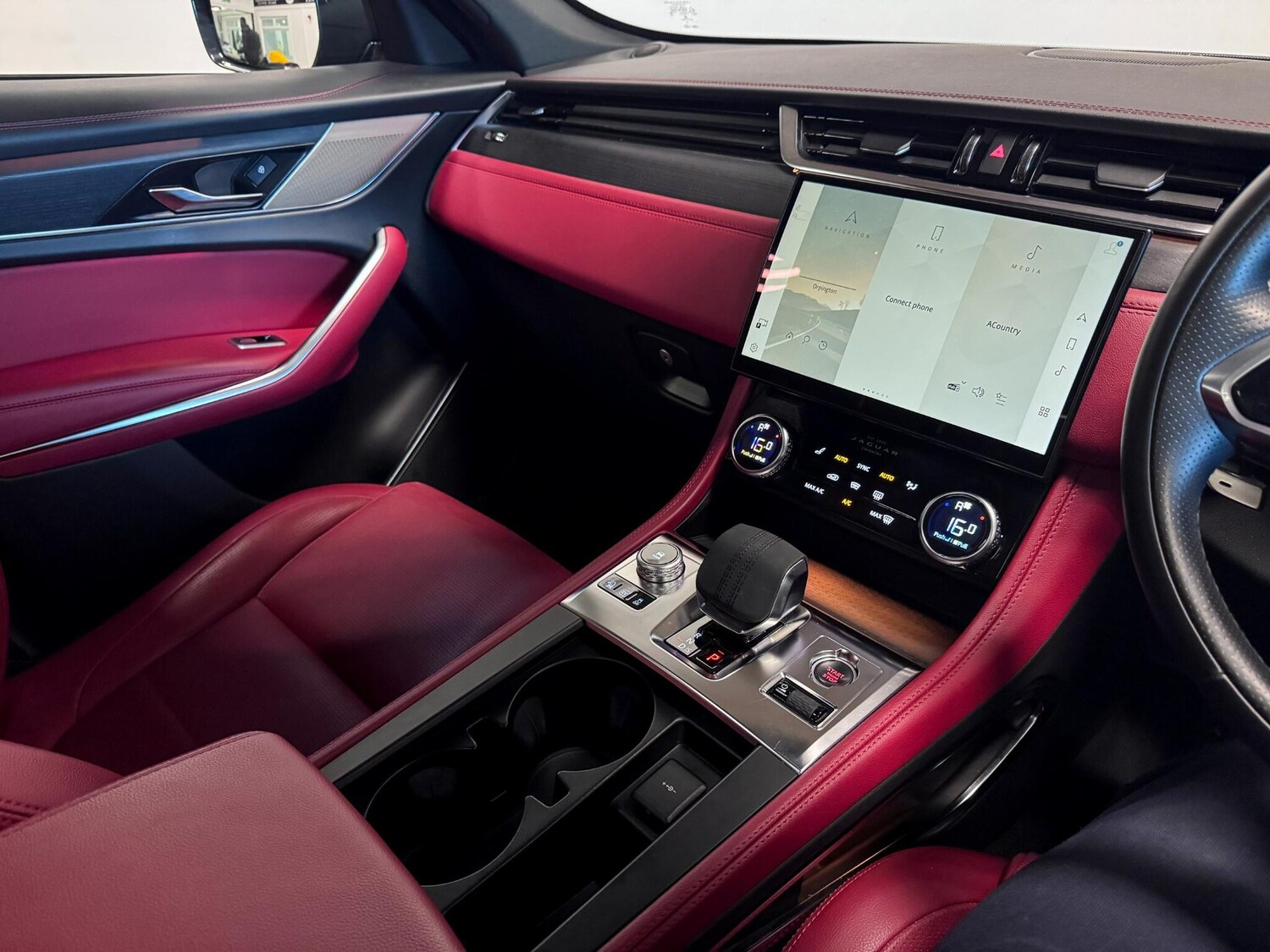 Used Jaguar F-Pace 2022 for sale - 76701013: Photo 26