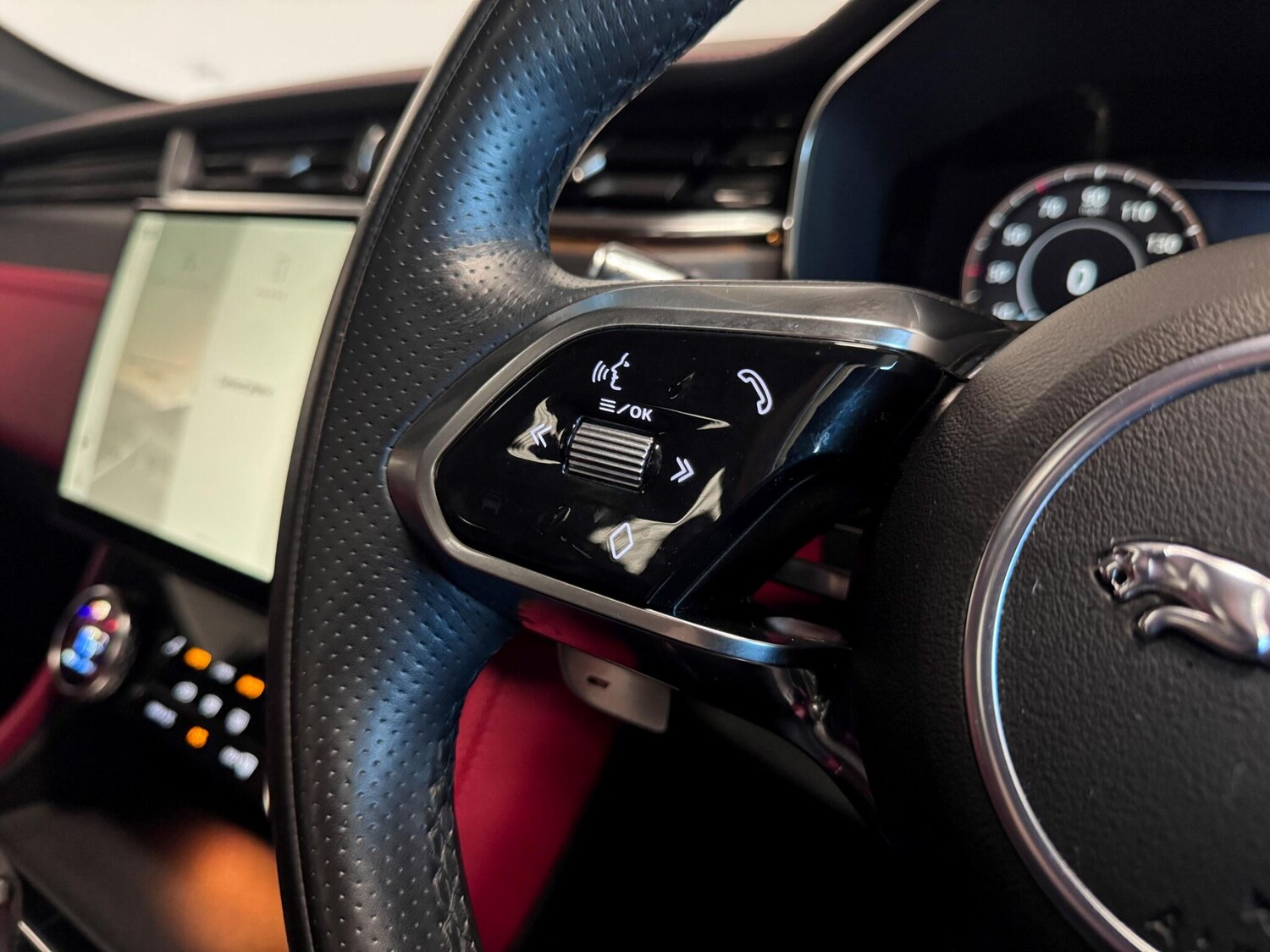 Used Jaguar F-Pace 2022 for sale - 76701013: Photo 34