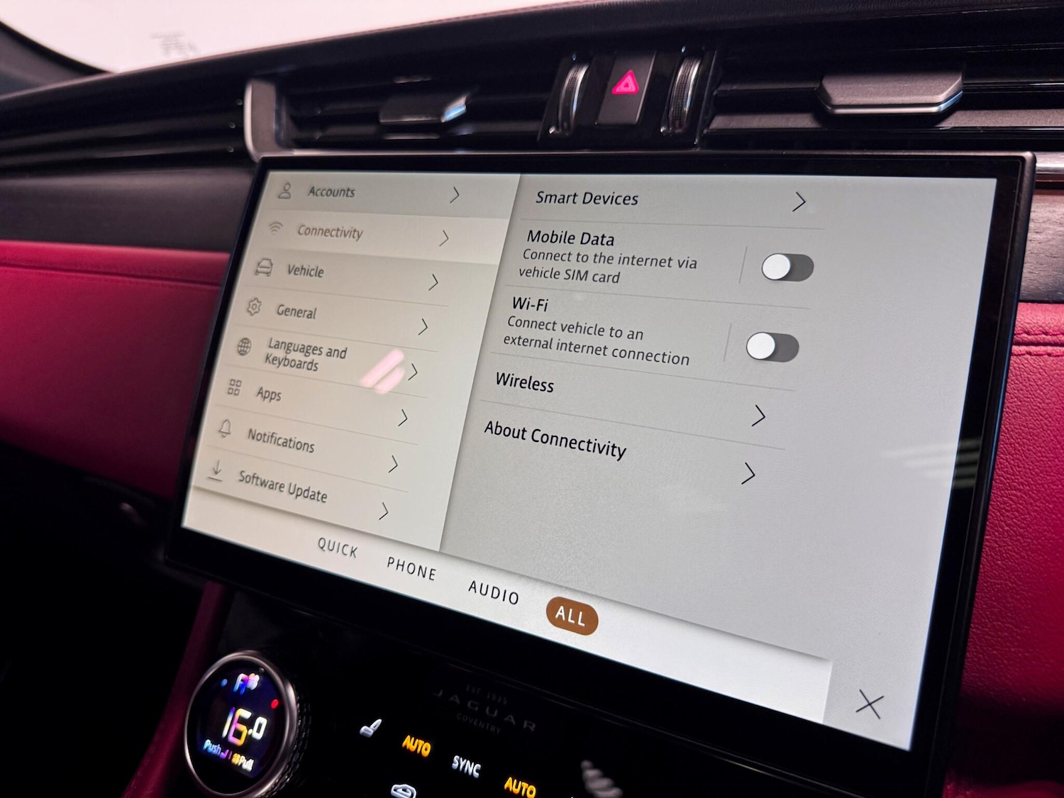 Used Jaguar F-Pace 2022 for sale - 76701013: Photo 40