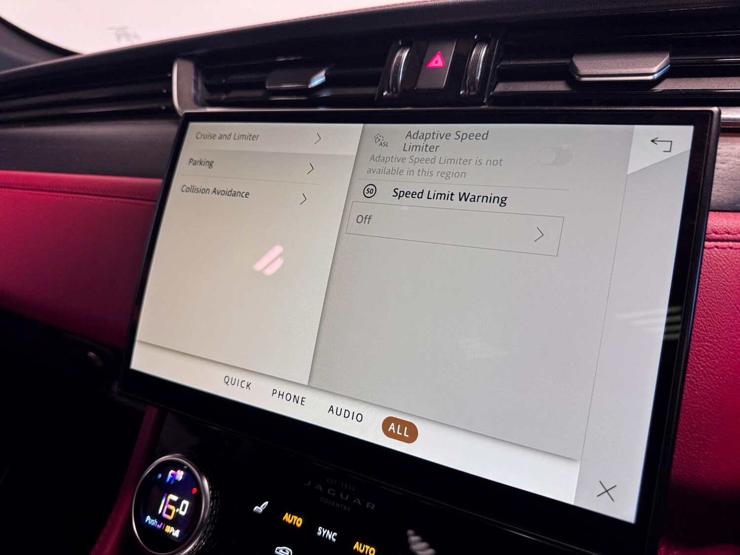 Used Jaguar F-Pace 2022 for sale - 76701013: Photo 41