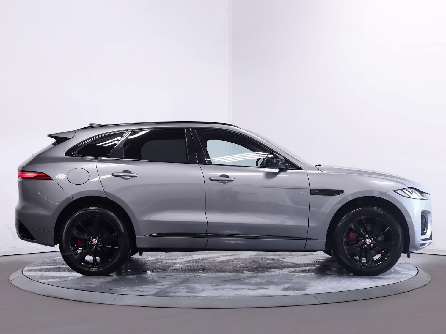Used Jaguar F-Pace 2022 for sale - 76701013: Photo 8