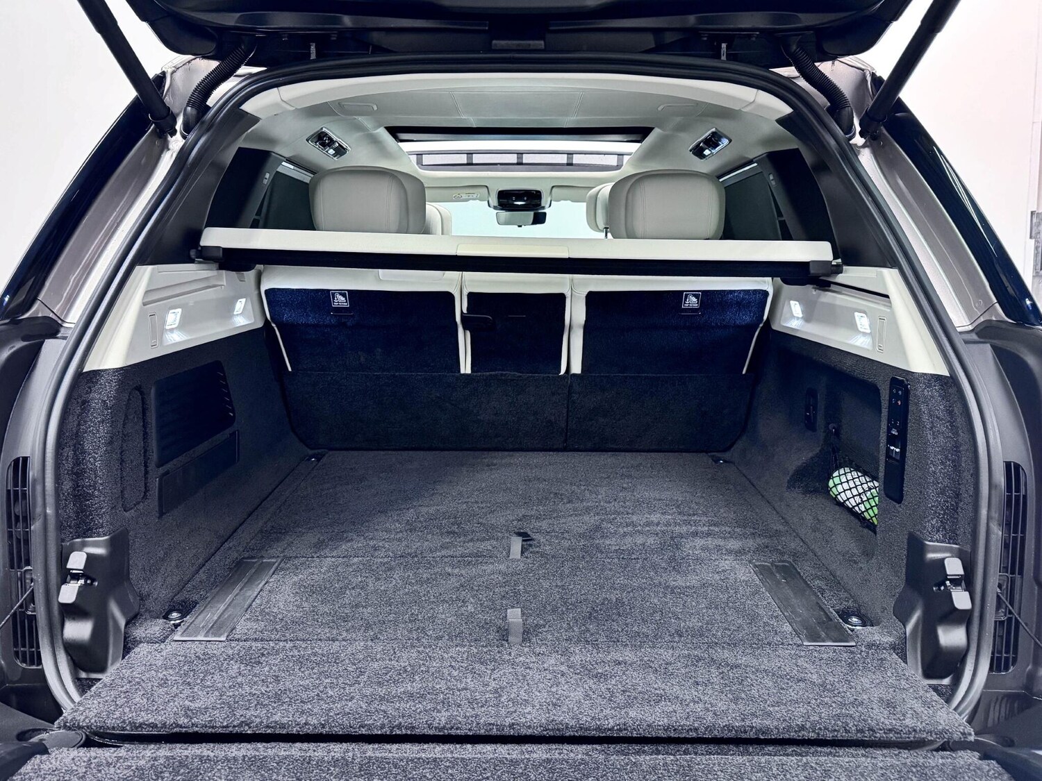 Used Land Rover Range Rover 2024 for sale - 76538229: Photo 12