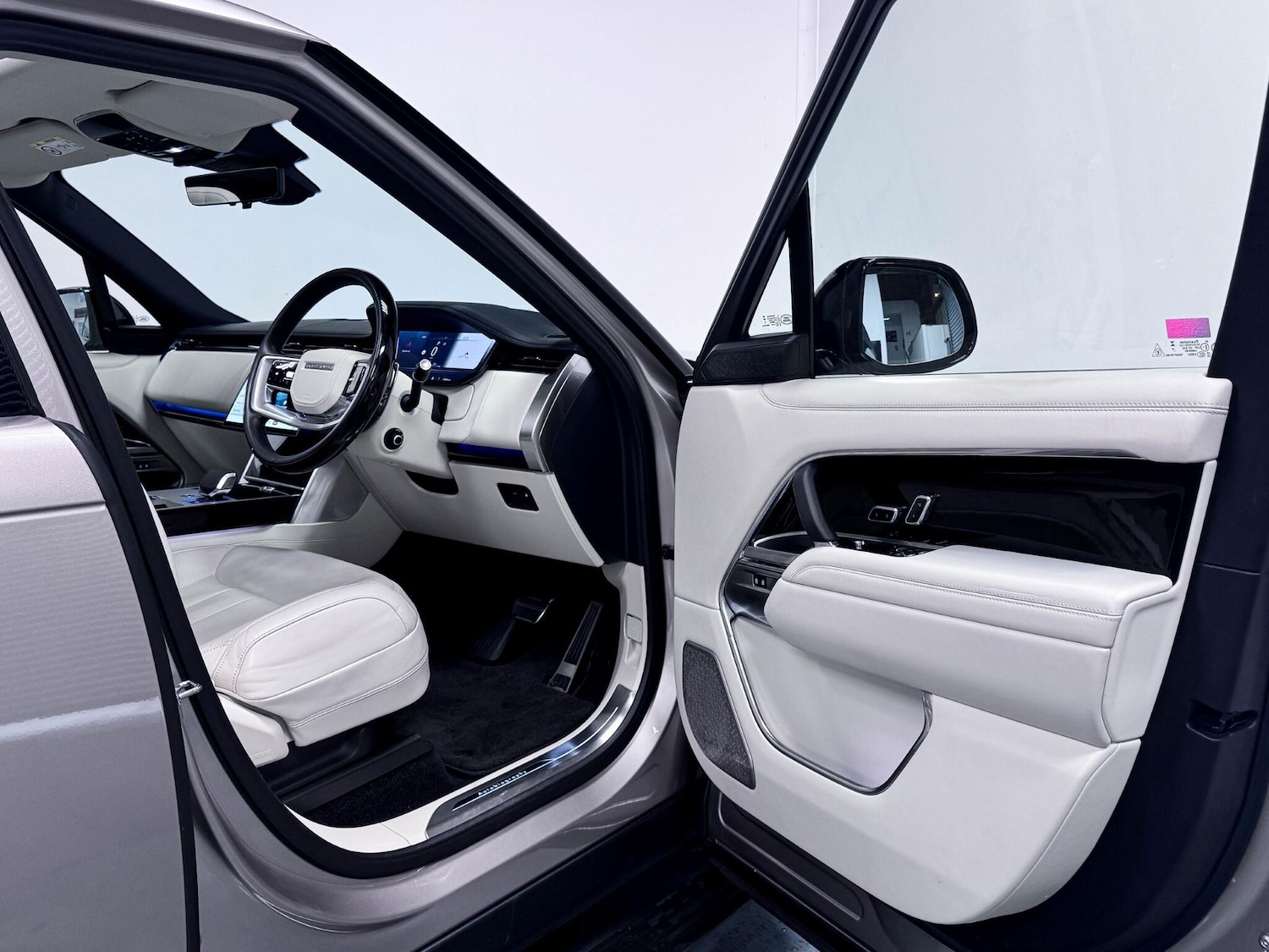 Used Land Rover Range Rover 2024 for sale - 76538229: Photo 17