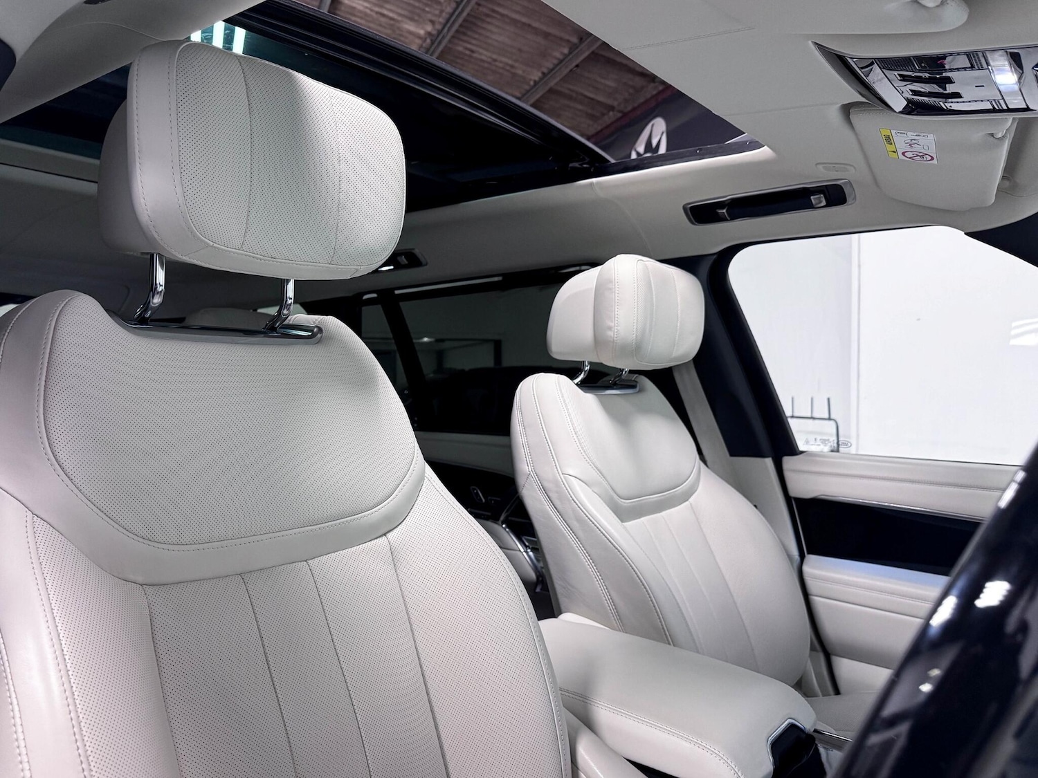 Used Land Rover Range Rover 2024 for sale - 76538229: Photo 26