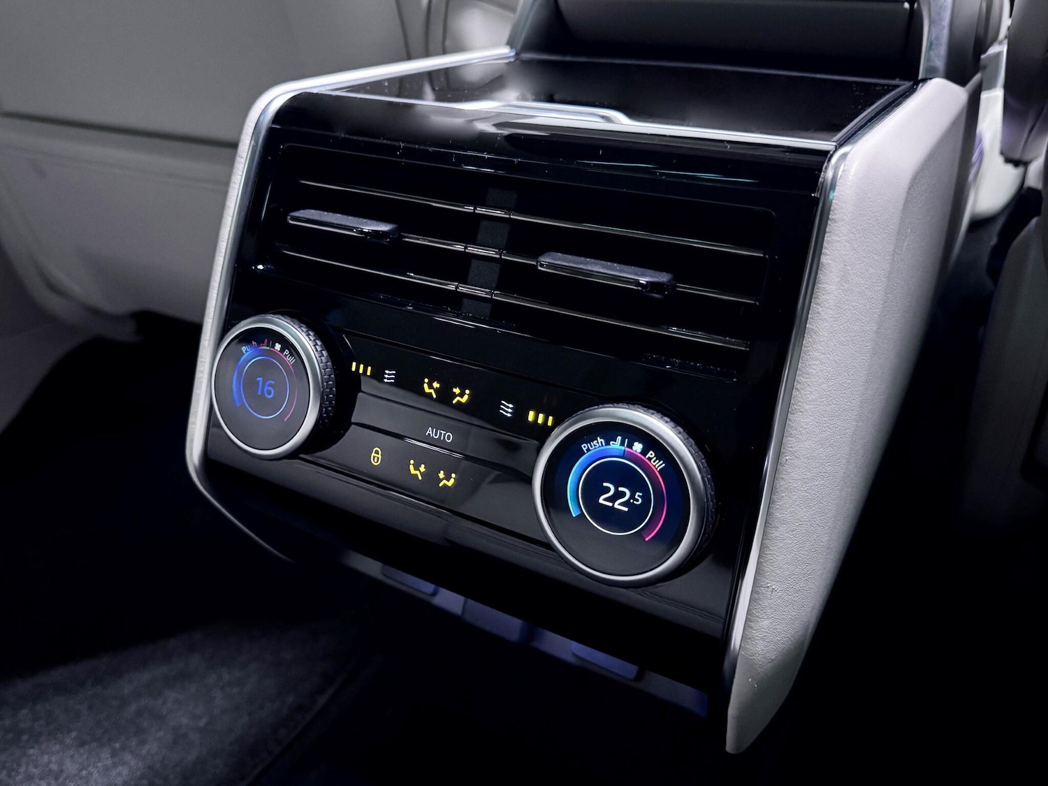 Used Land Rover Range Rover 2024 for sale - 76538229: Photo 37