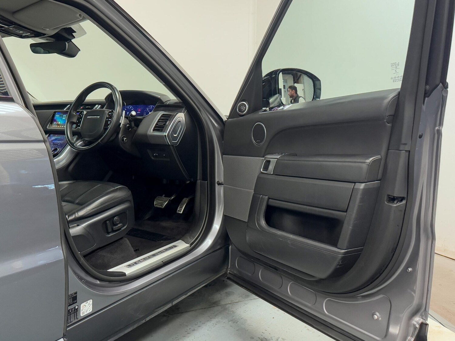 Used Land Rover Range Rover Sport 2020 for sale - 76306175: Photo 14