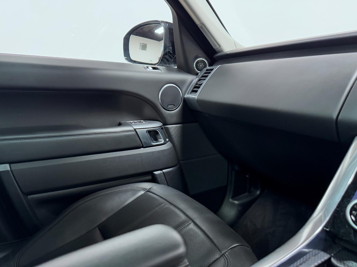 Used Land Rover Range Rover Sport 2020 for sale - 76306175: Photo 32