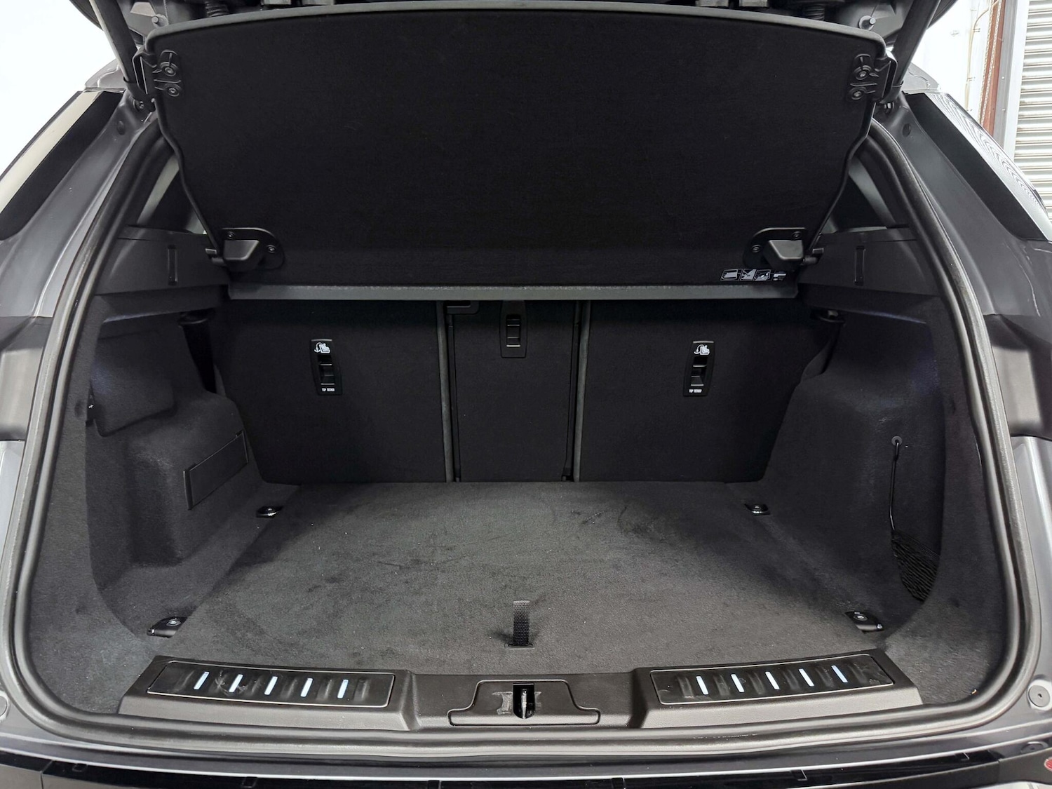 Used Land Rover Range Rover Evoque 2021 for sale - 75915453: Photo 11