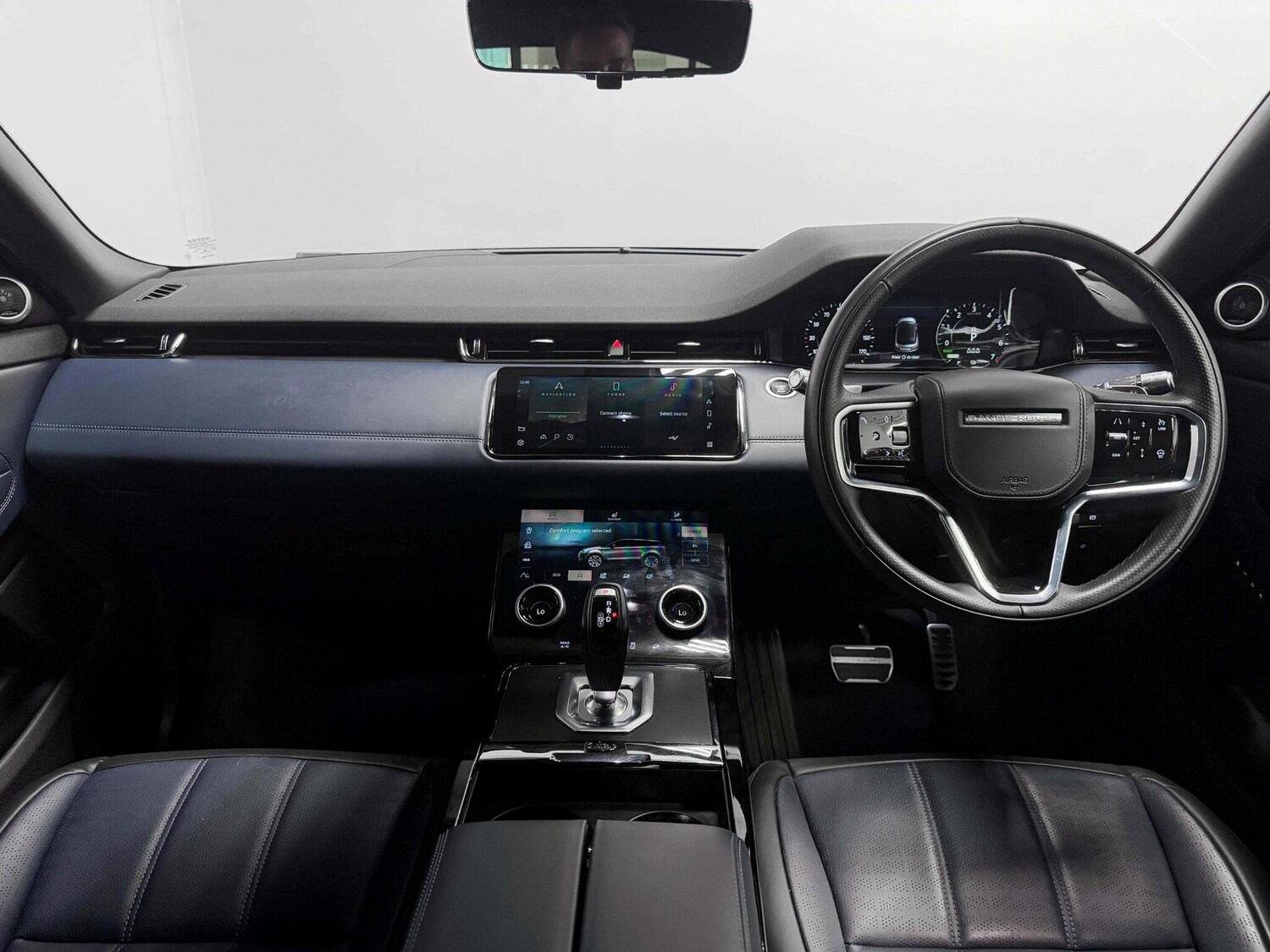 Used Land Rover Range Rover Evoque 2021 for sale - 75915453: Photo 2