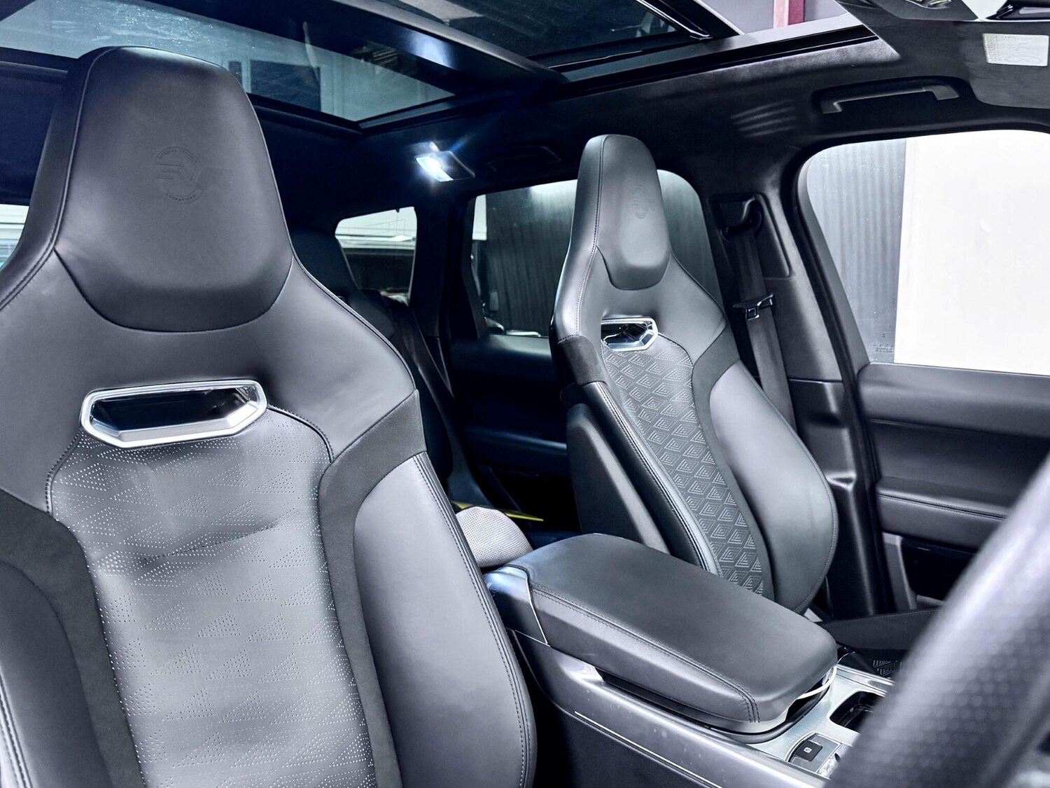 Used Land Rover Range Rover Sport 2019 for sale - 77909039: Photo 28