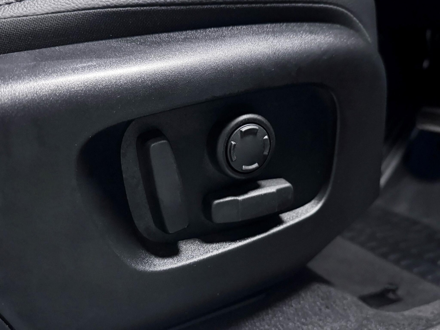 Used Land Rover Range Rover Evoque 2023 for sale - 76728733: Photo 19