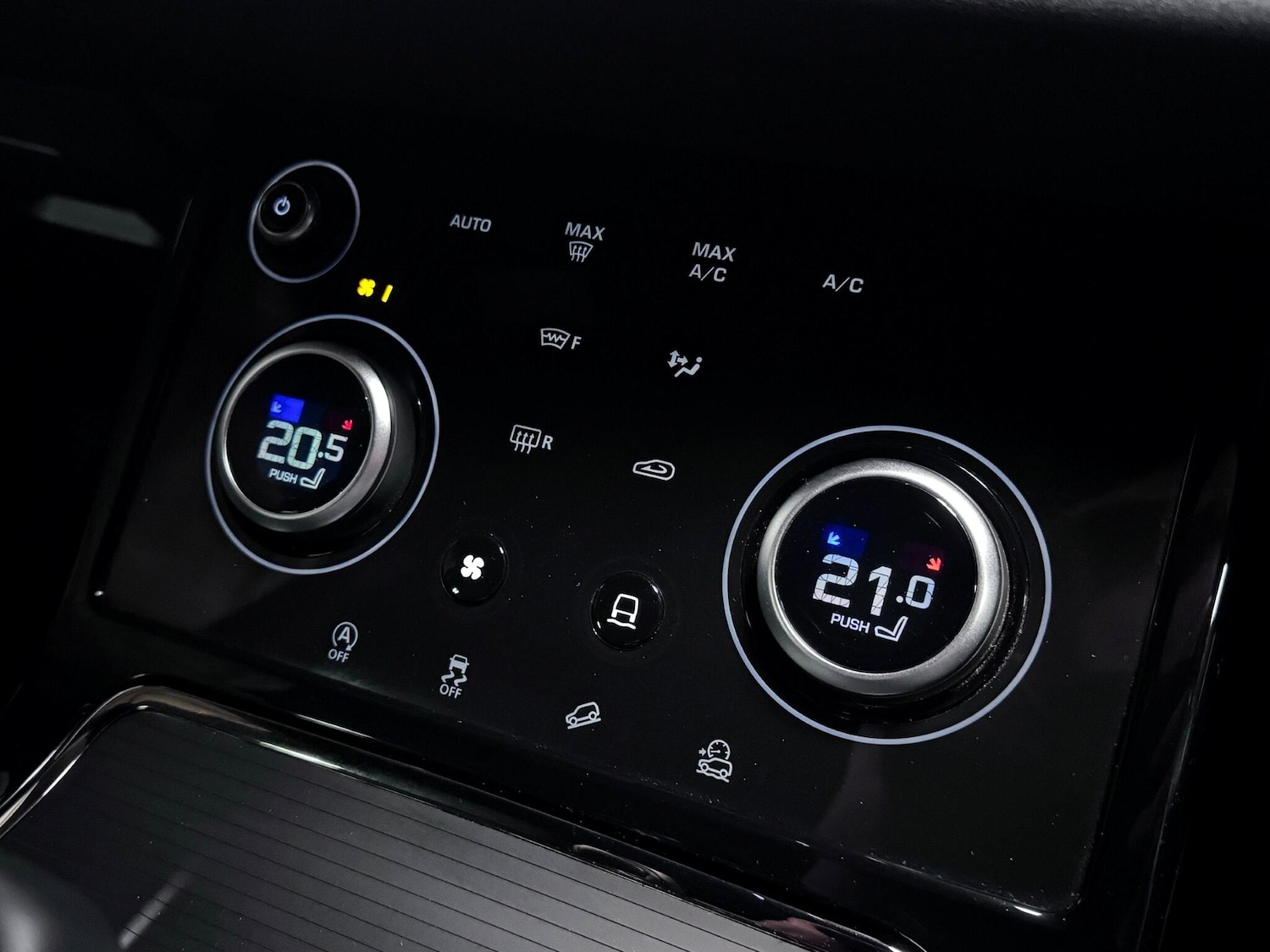 Used Land Rover Range Rover Evoque 2023 for sale - 76728733: Photo 29