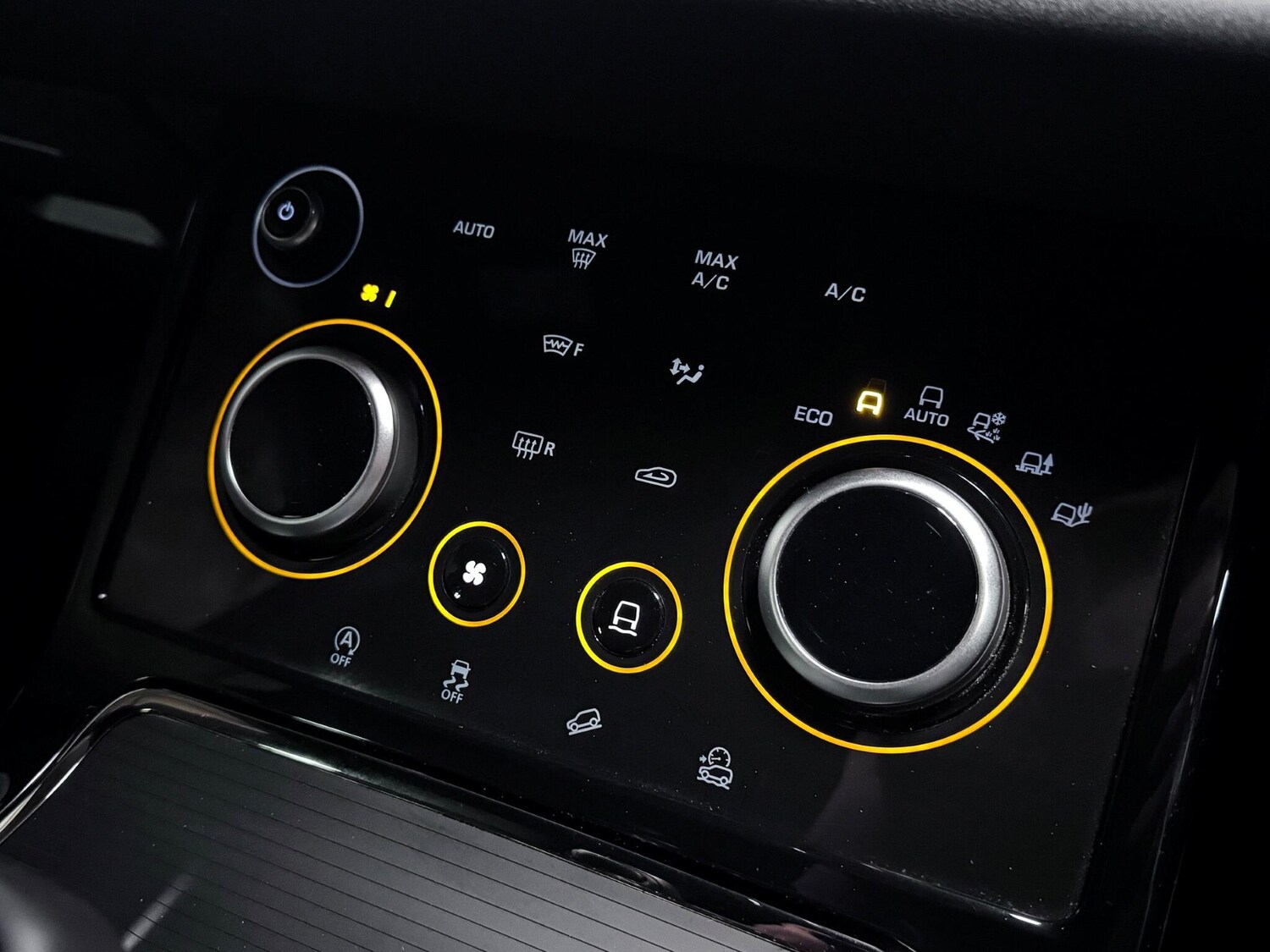 Used Land Rover Range Rover Evoque 2023 for sale - 76728733: Photo 30