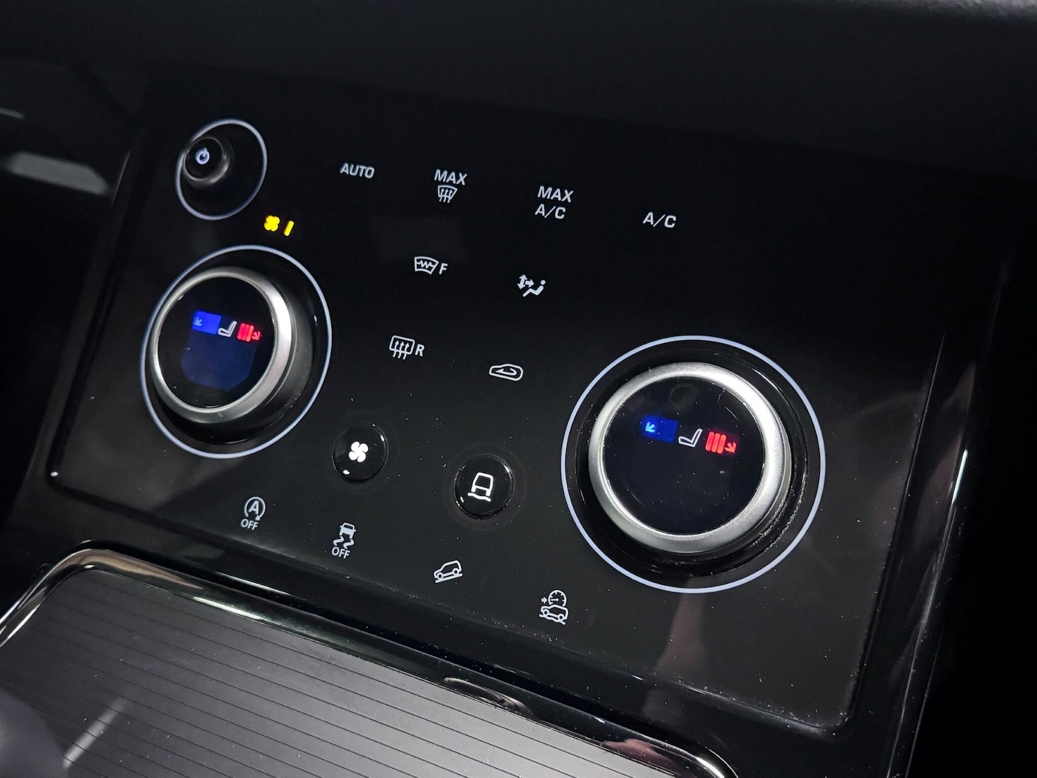 Used Land Rover Range Rover Evoque 2023 for sale - 76728733: Photo 31