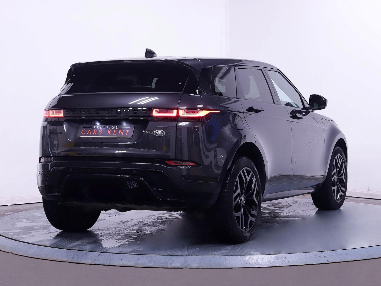 Used Land Rover Range Rover Evoque 2023 for sale - 76728733: Photo 9