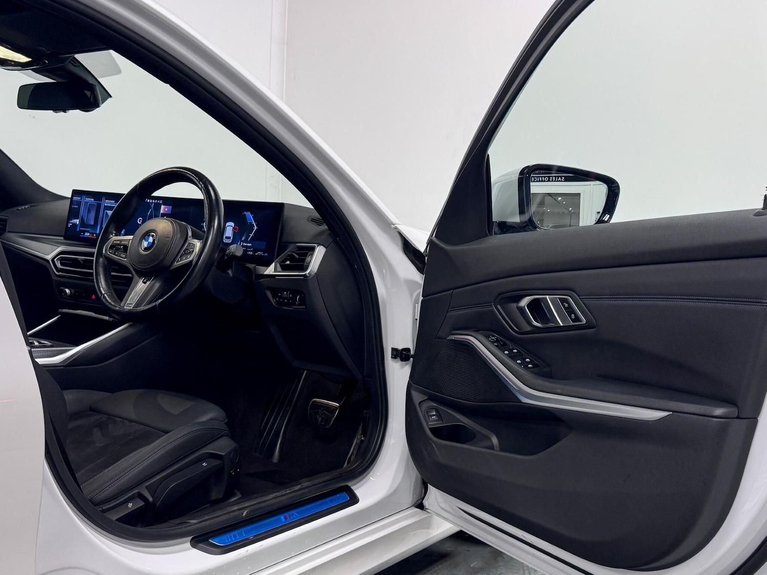 Used BMW 3 Series 2023 for sale - 76913188: Photo 14