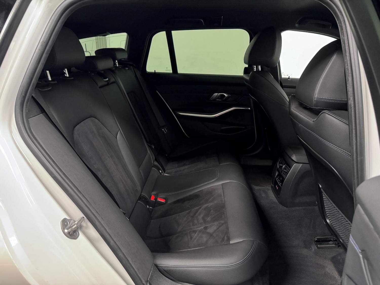 Used BMW 3 Series 2023 for sale - 76913188: Photo 22