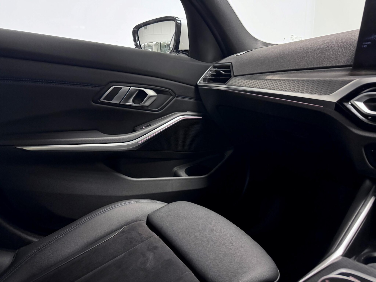 Used BMW 3 Series 2023 for sale - 76913188: Photo 27