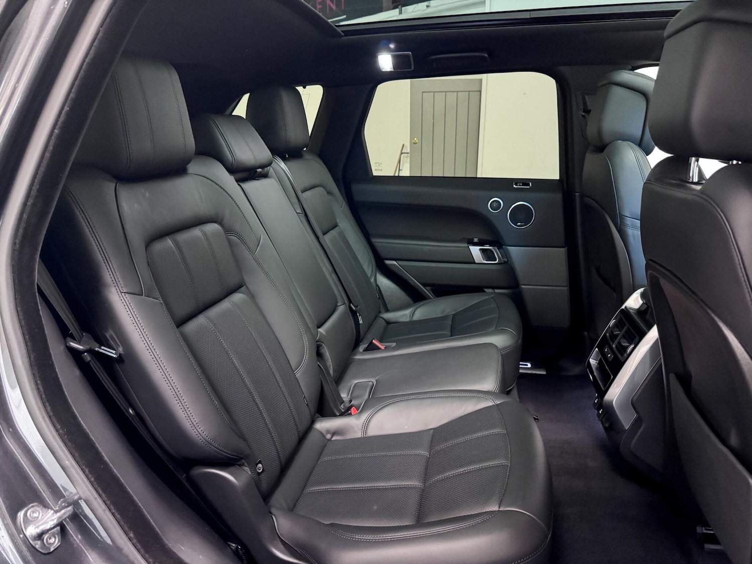 Used Land Rover Range Rover Sport 2020 for sale - 76688493: Photo 27