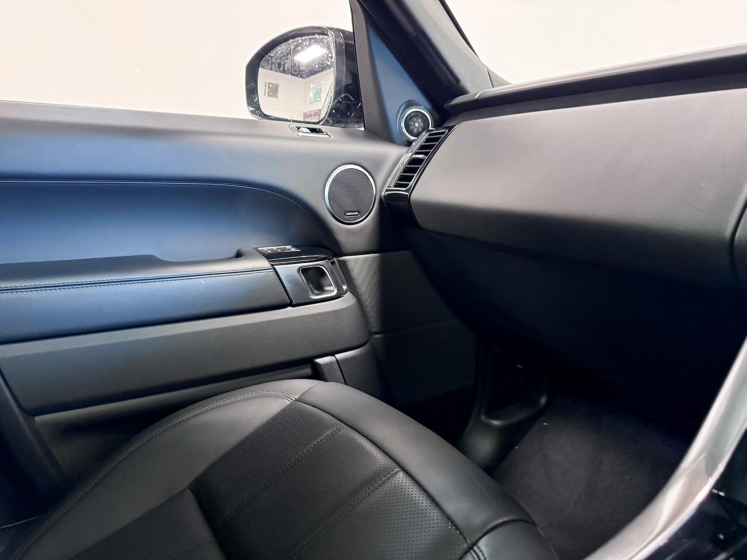 Used Land Rover Range Rover Sport 2020 for sale - 76688493: Photo 31