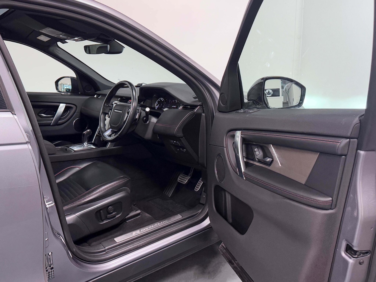 Used Land Rover Discovery Sport 2020 for sale - 75990520: Photo 17