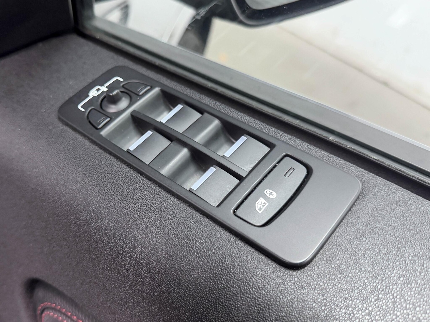 Used Land Rover Discovery Sport 2020 for sale - 75990520: Photo 18