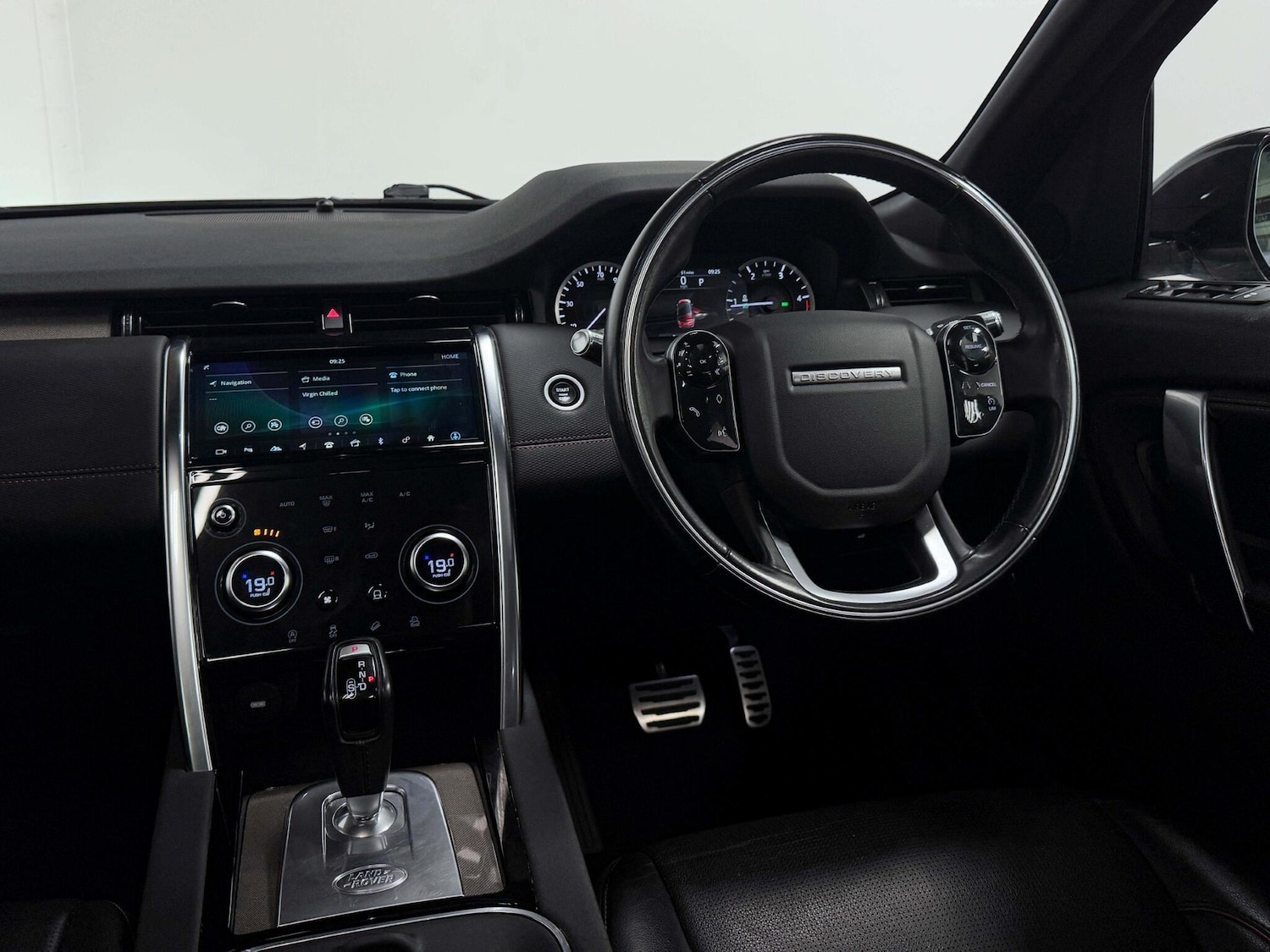 Used Land Rover Discovery Sport 2020 for sale - 75990520: Photo 37