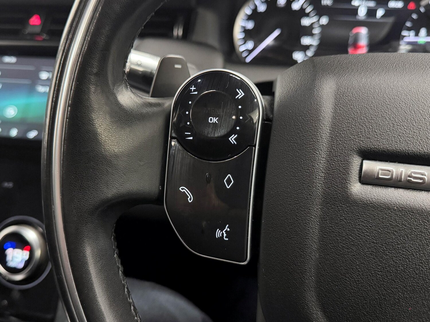 Used Land Rover Discovery Sport 2020 for sale - 75990520: Photo 39
