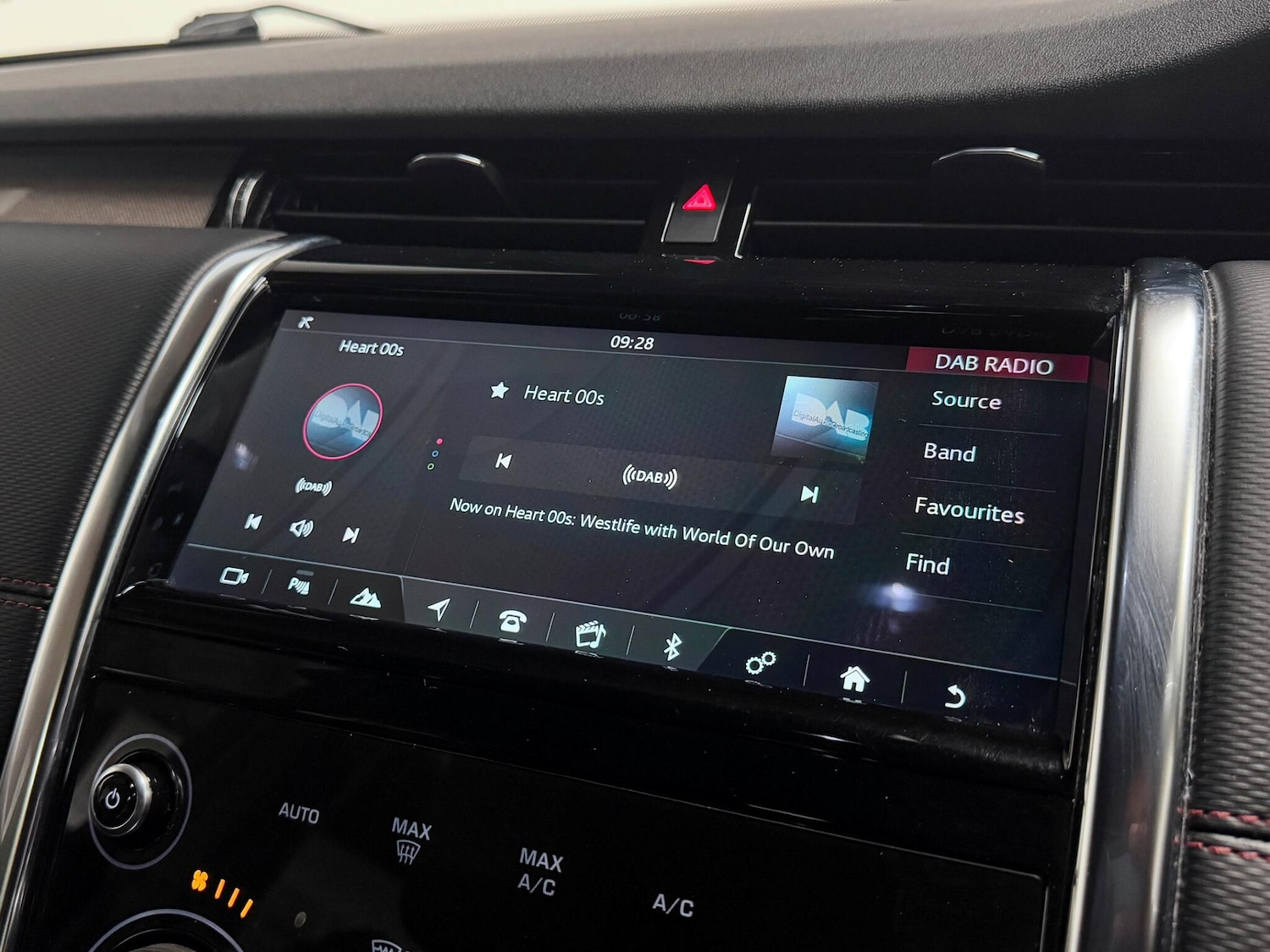 Used Land Rover Discovery Sport 2020 for sale - 75990520: Photo 49