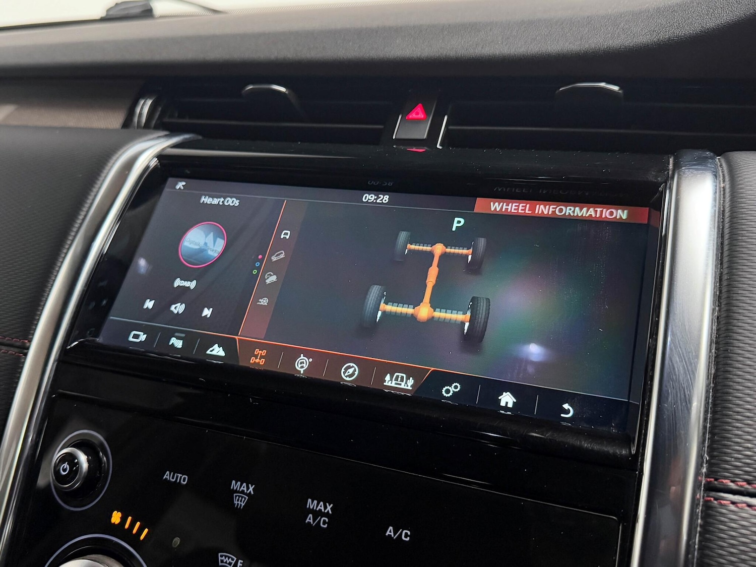 Used Land Rover Discovery Sport 2020 for sale - 75990520: Photo 50