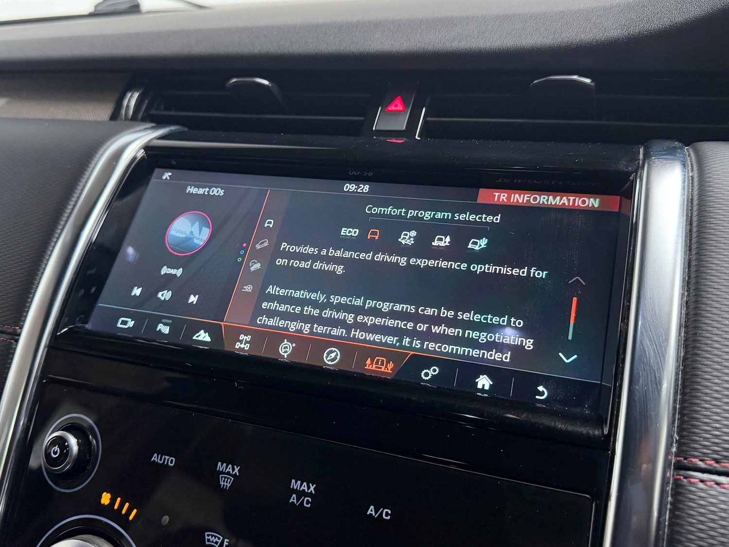 Used Land Rover Discovery Sport 2020 for sale - 75990520: Photo 51