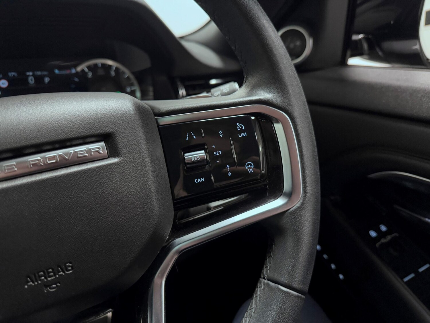 Used Land Rover Range Rover Evoque 2022 for sale - 75940459: Photo 44