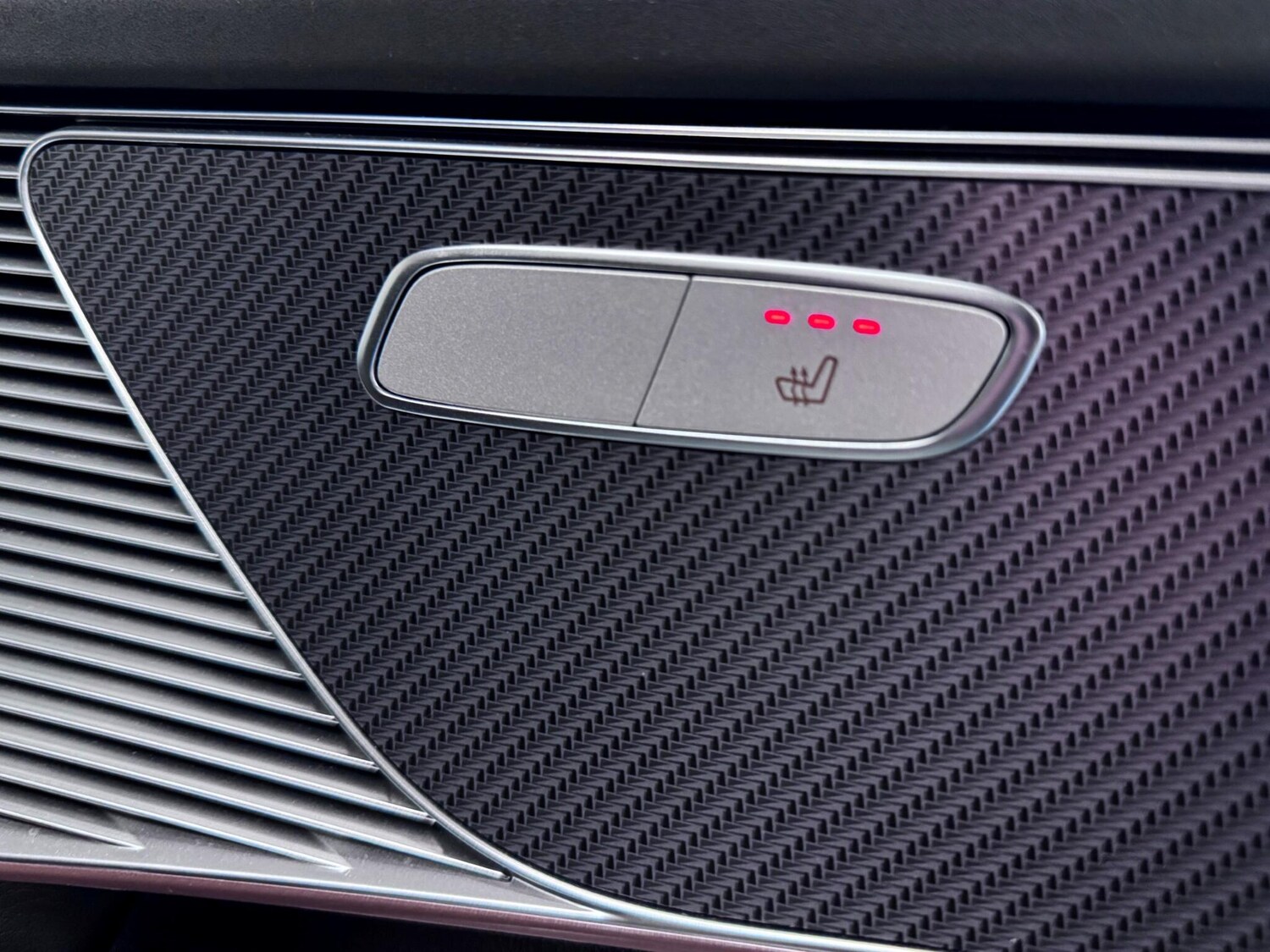 Used Mercedes-Benz EQC 2023 for sale - 78115857: Photo 16