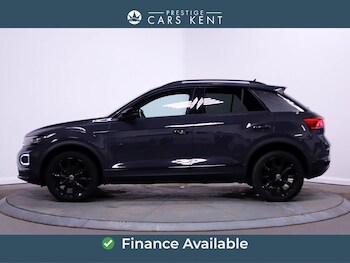 Used Volkswagen T-Roc 2021 for sale - 77387623: Photo