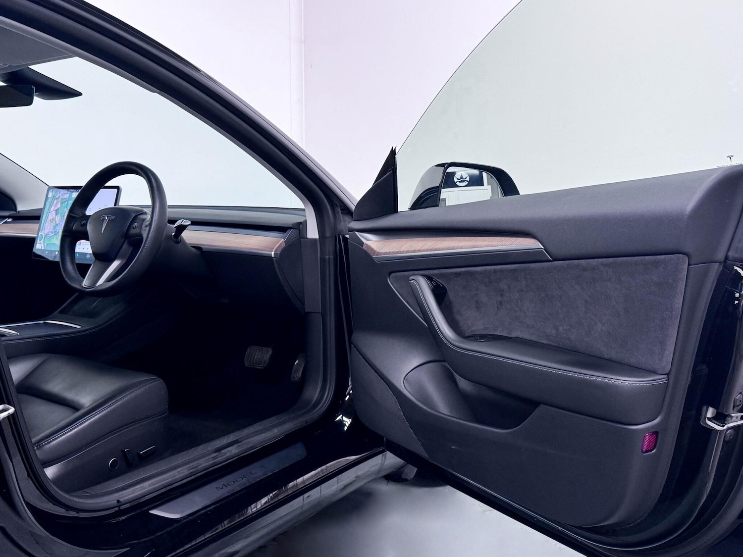 Used Tesla Model 3 2021 for sale - 77082100: Photo 14