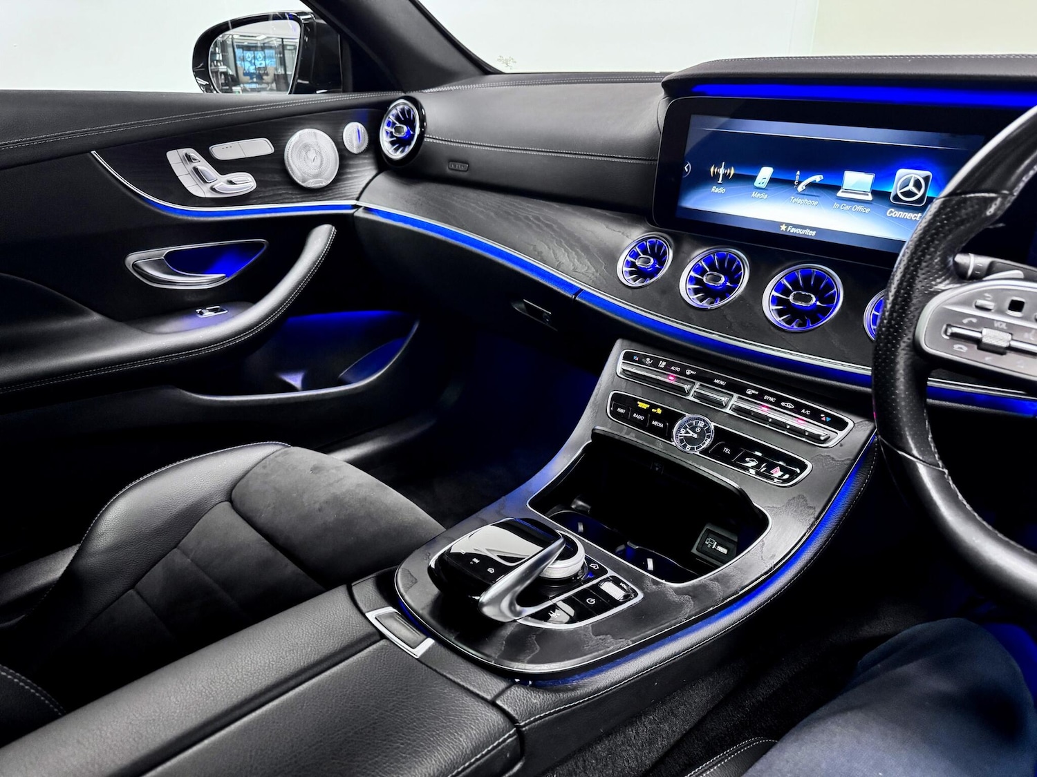 Used Mercedes-Benz E Class 2020 for sale - 77386545: Photo 27