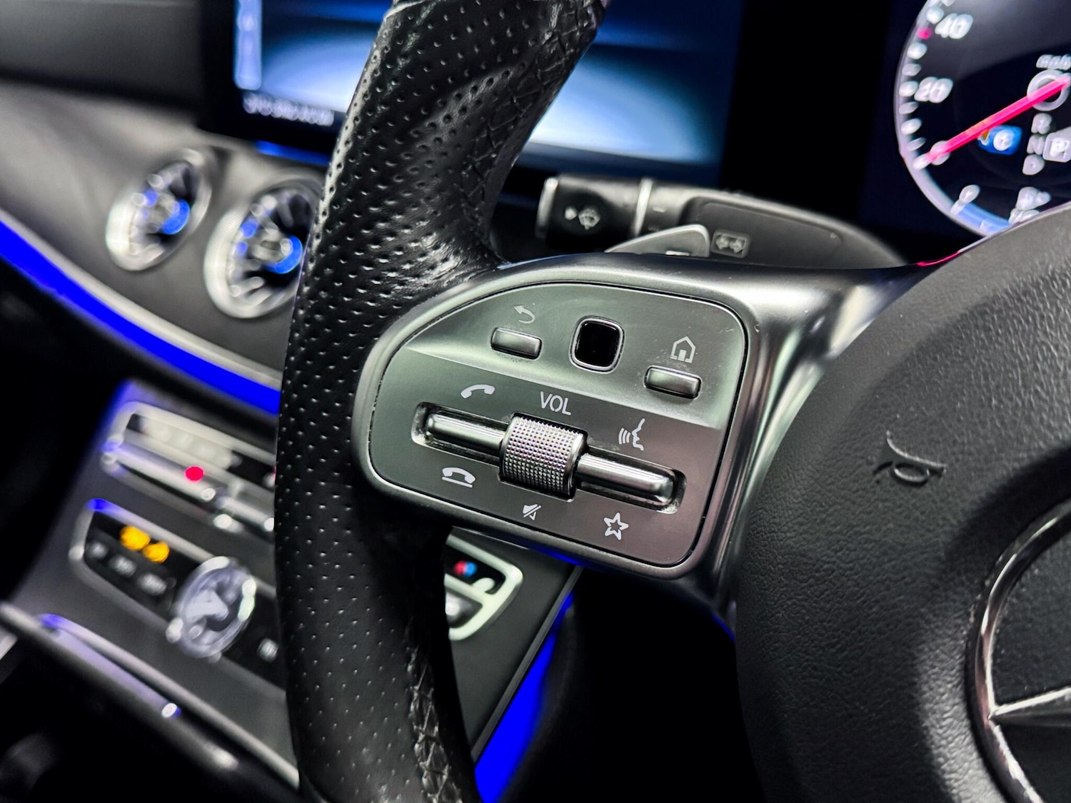 Used Mercedes-Benz E Class 2020 for sale - 77386545: Photo 35