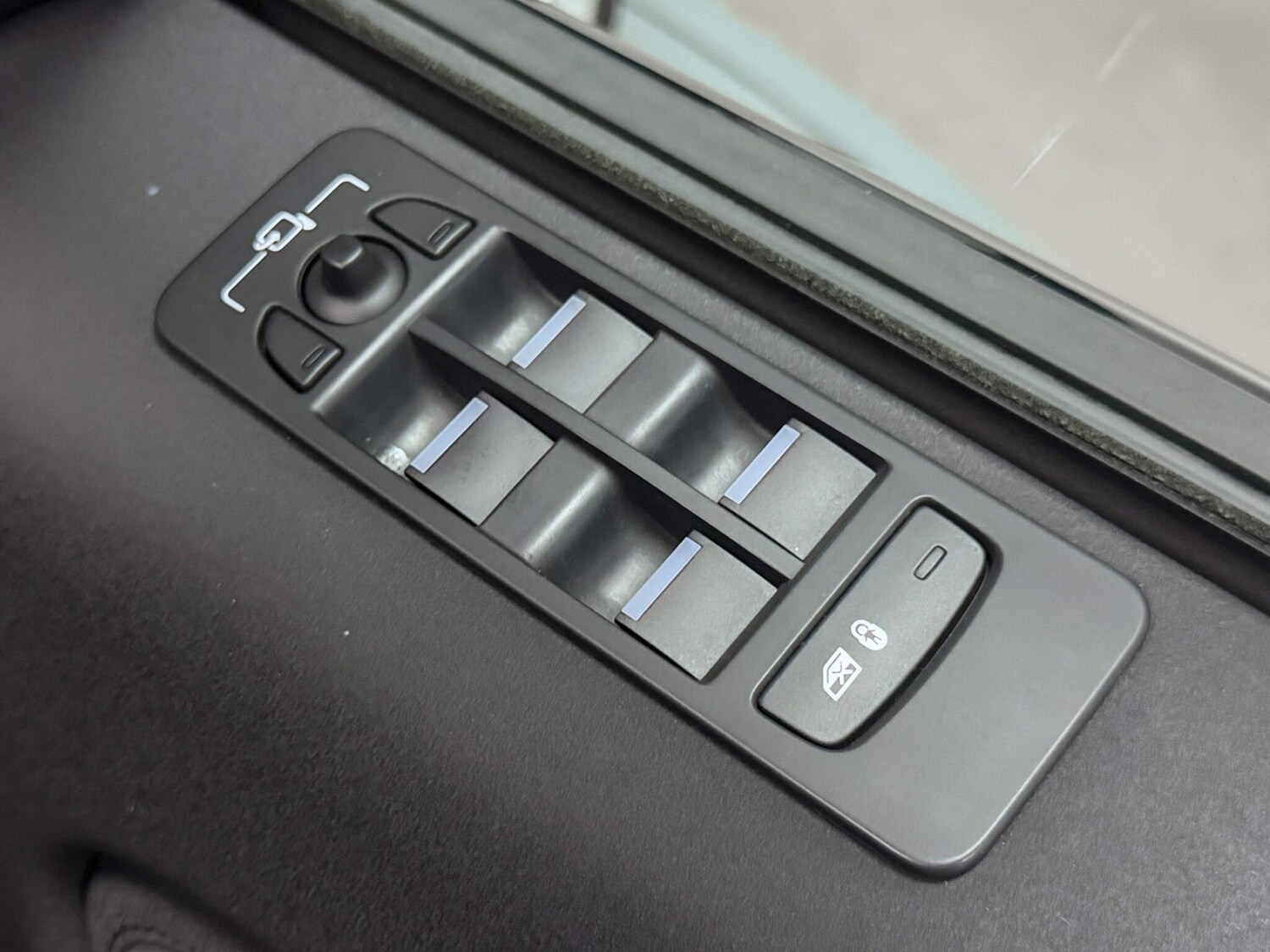 Used Land Rover Discovery Sport 2023 for sale - 76370782: Photo 14