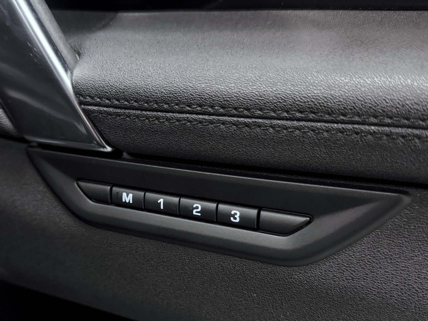 Used Land Rover Discovery Sport 2023 for sale - 76370782: Photo 16