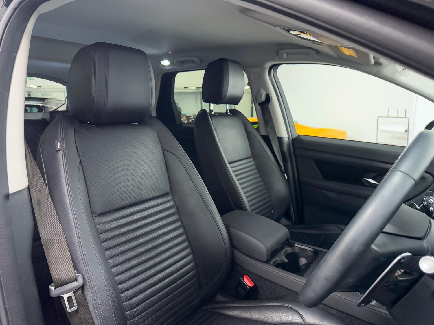 Used Land Rover Discovery Sport 2023 for sale - 76370782: Photo 21