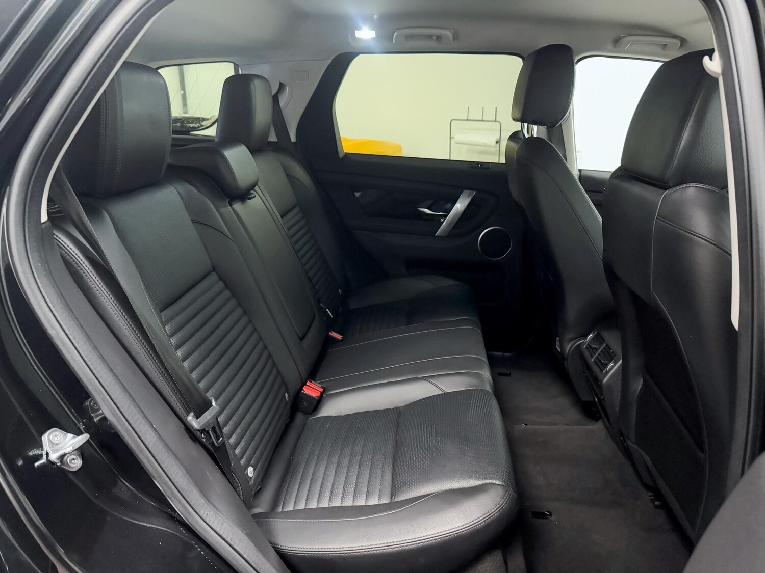 Used Land Rover Discovery Sport 2023 for sale - 76370782: Photo 22