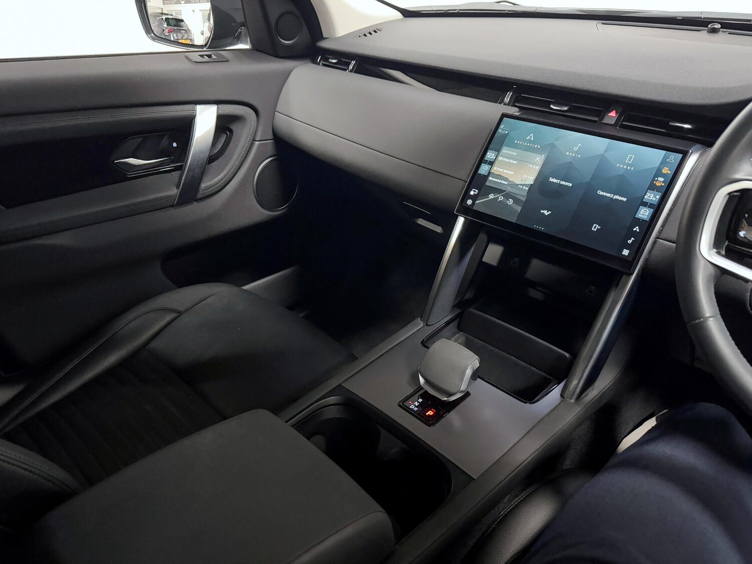 Used Land Rover Discovery Sport 2023 for sale - 76370782: Photo 26