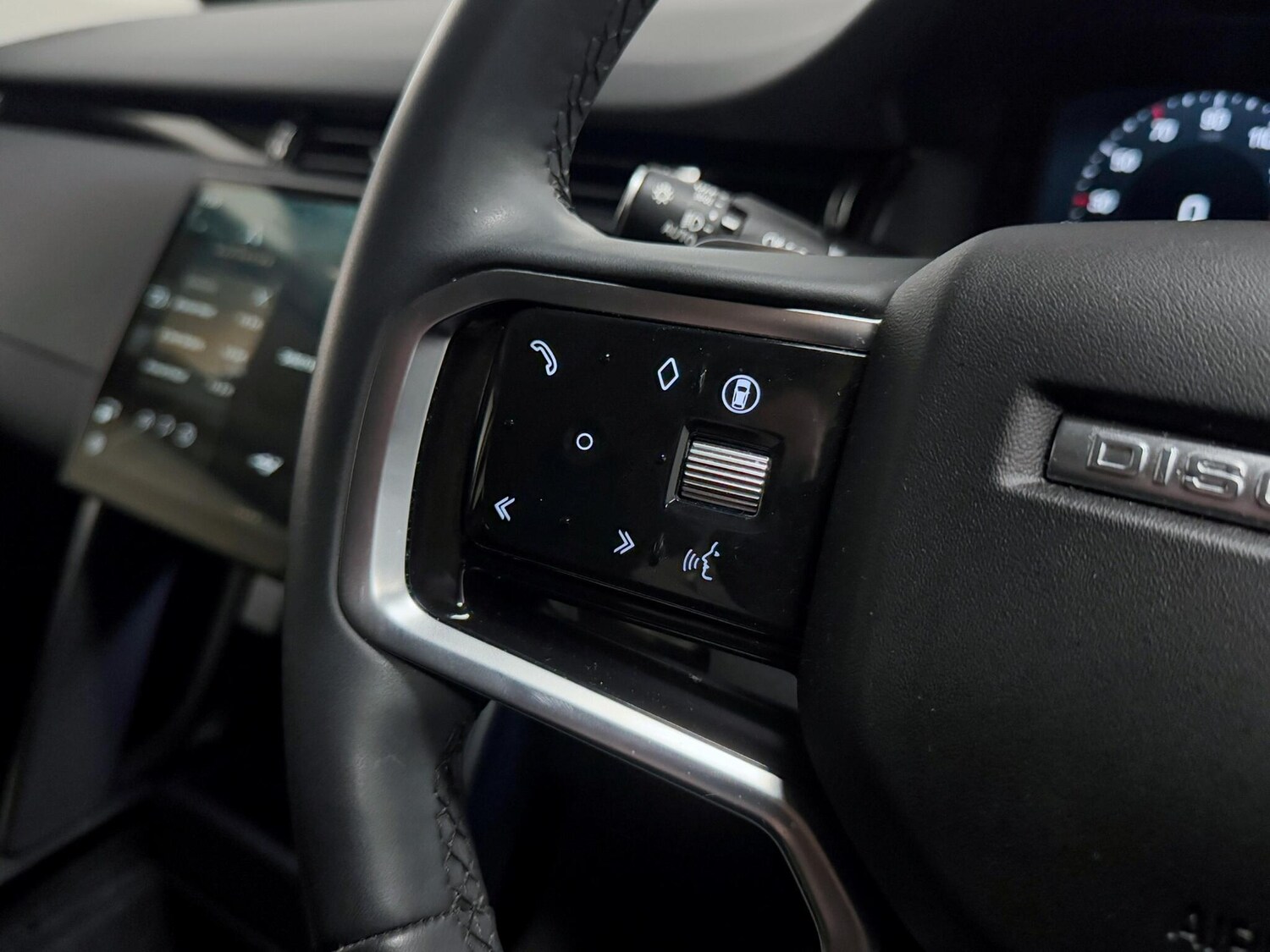 Used Land Rover Discovery Sport 2023 for sale - 76370782: Photo 33