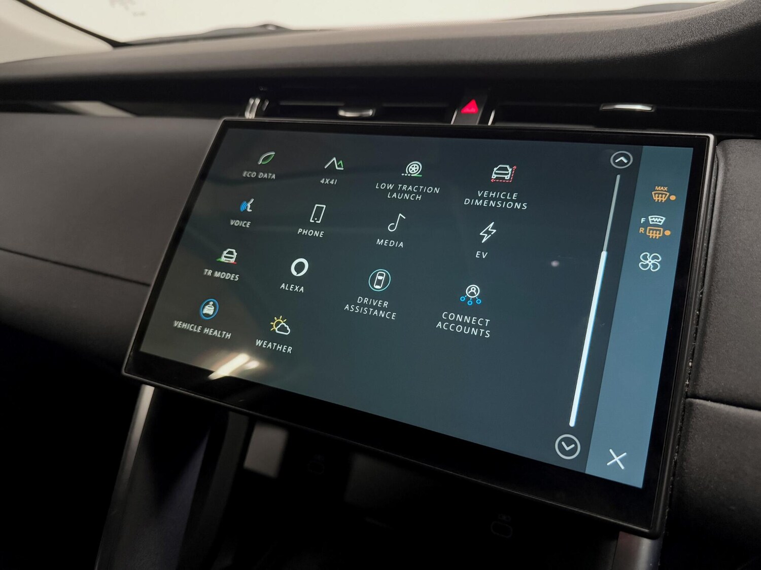 Used Land Rover Discovery Sport 2023 for sale - 76370782: Photo 38