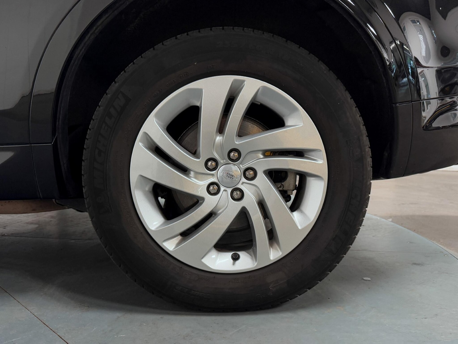 Used Land Rover Discovery Sport 2023 for sale - 76370782: Photo 56