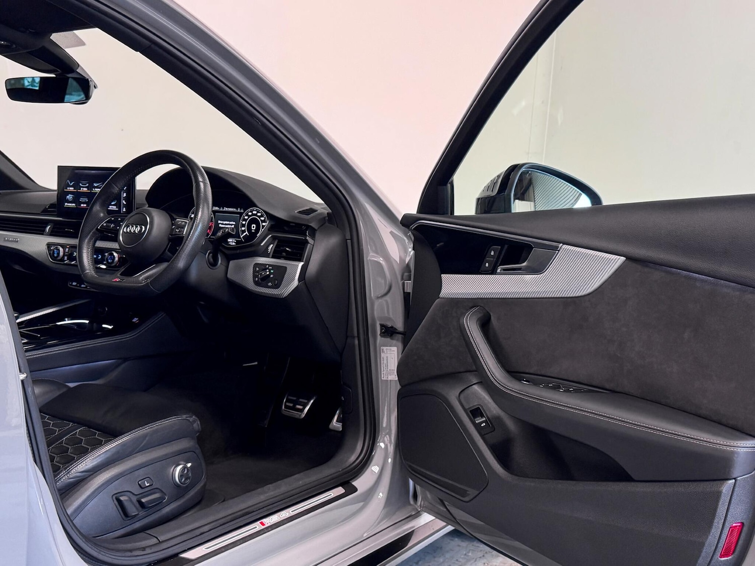 Used Audi RS4 Avant 2021 for sale - 76866426: Photo 14