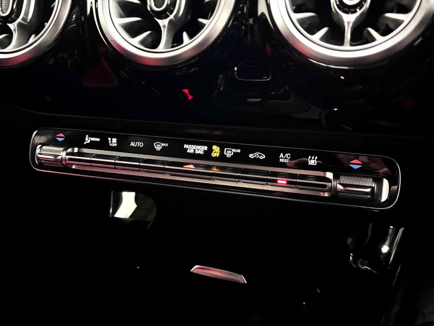 Used Mercedes-Benz CLA 2021 for sale - 77454930: Photo 29